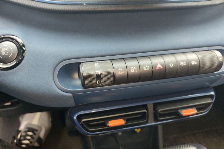 比亚迪 海鸥 2025款 305km 活力版中控内饰18