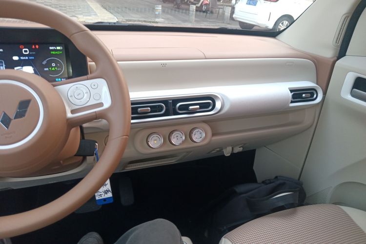 五菱汽车 宏光MINIEV 2024款 第三代 215km 青春版局部细节16