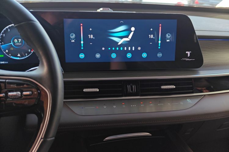 奇瑞 瑞虎8 PRO 2022款 390T 两驱浩瀚版 5座中控内饰16