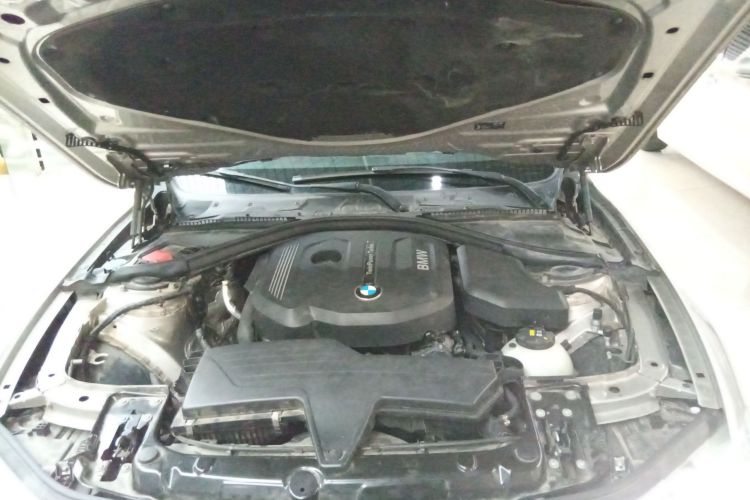 宝马3系 2017款 318Li 时尚型局部细节24