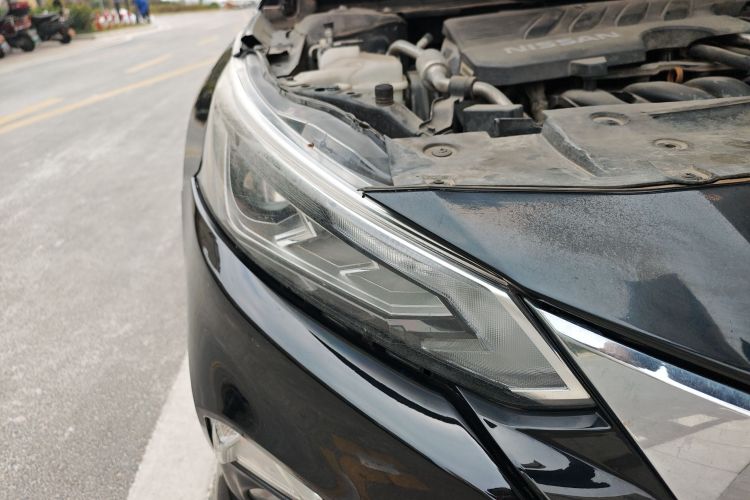 日产 天籁 2019款 2.0L XL 舒适版车身外观8