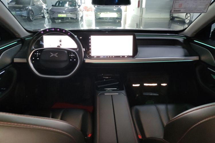 小鹏P7 2022款 480E中控内饰7002