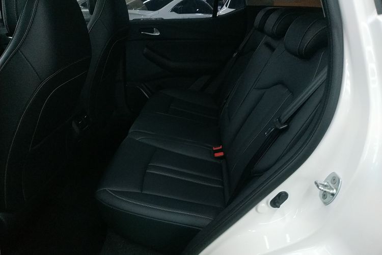 广汽传祺 传祺GS4 2023款 270T 自动智行科技版中控内饰7004