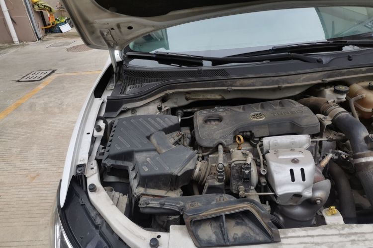 别克 英朗 2019款 18T 自动互联精英型 国V局部细节9006