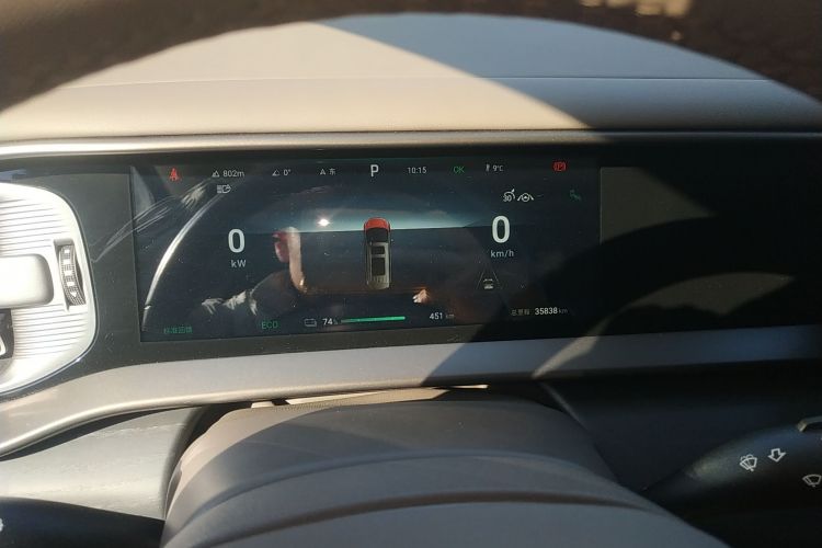 腾势D9 2022款 EV 600 四驱尊荣型中控内饰14