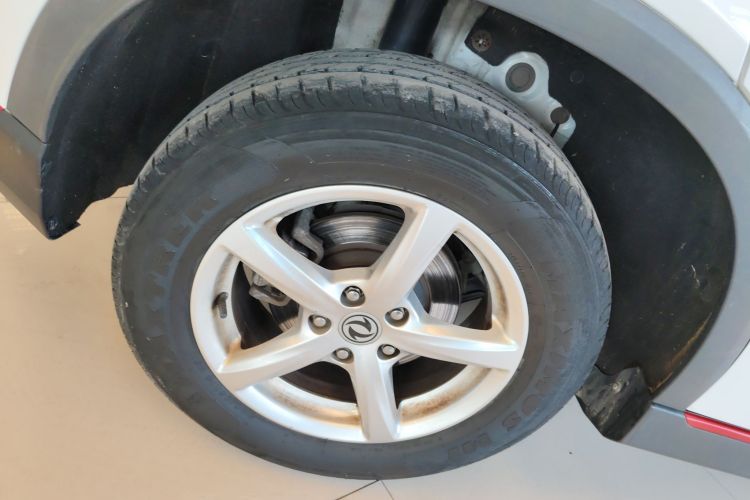 东风风光 风光500 2021款 1.5L 手动乐享型车身外观6008