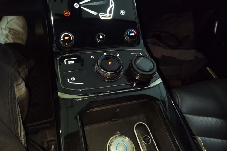 哪吒汽车 哪吒U 2021款 Pro 400 巡航版中控内饰18