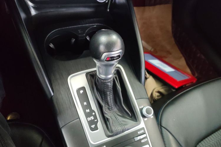 奥迪A3 2020款 Limousine 35 TFSI 时尚型 国VI中控内饰18