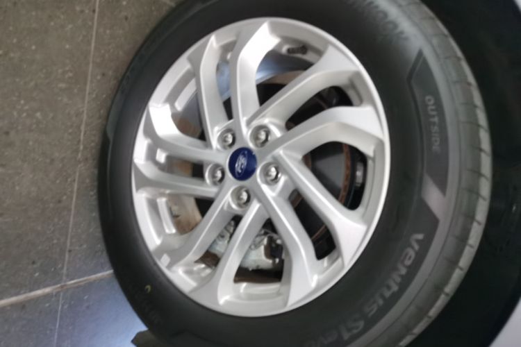 福特 蒙迪欧 2022款 EcoBoost 245 时尚型车身外观10