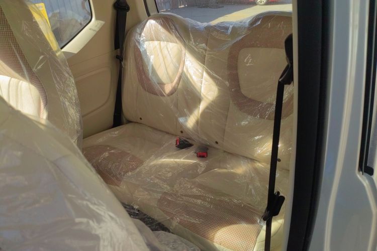 五菱汽车 宏光MINIEV 2024款 第三代 215km 青春版中控内饰21