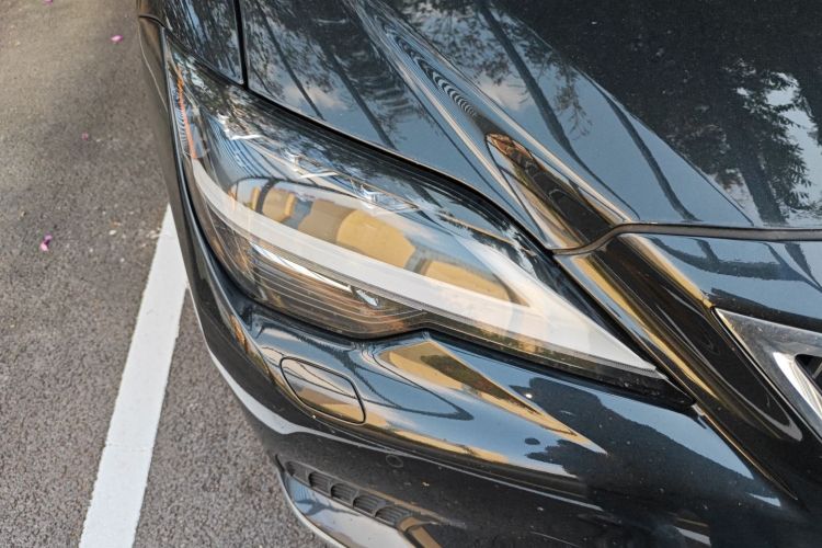 雷克萨斯LS 2021款 500h 卓越版车身外观8