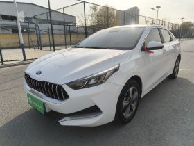 起亚K3 2020款 1.5L CVT新锐天窗版