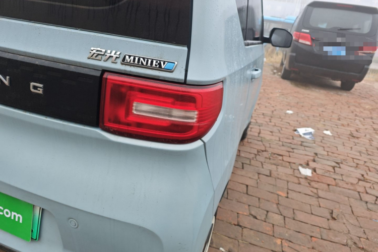 五菱汽车 宏光MINIEV 2022款 轻松款 磷酸铁锂车身外观9