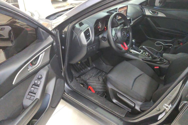 马自达3 昂克赛拉 2017款 三厢 1.5L 自动舒适型 国VI中控内饰7002