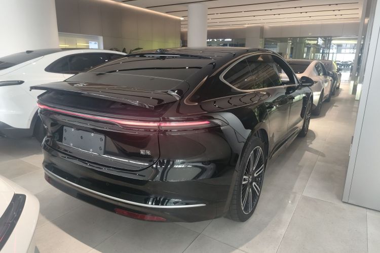 蔚来ET9 2025款 102kWh车身外观6005