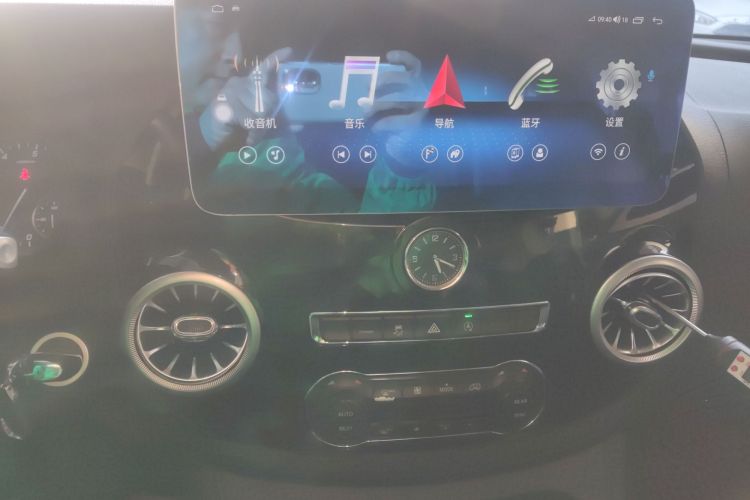 奔驰 威霆 2021款 2.0T 精英版 7座局部细节16