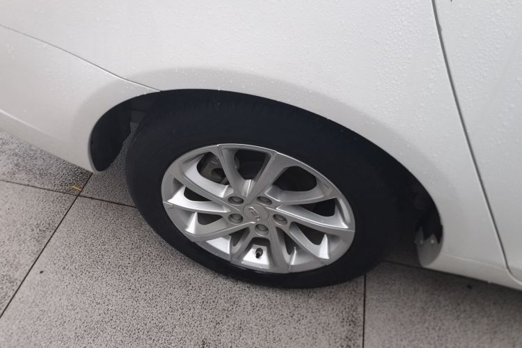 吉利汽车 帝豪 2021款 UP 1.5L CVT豪华型车身外观6002