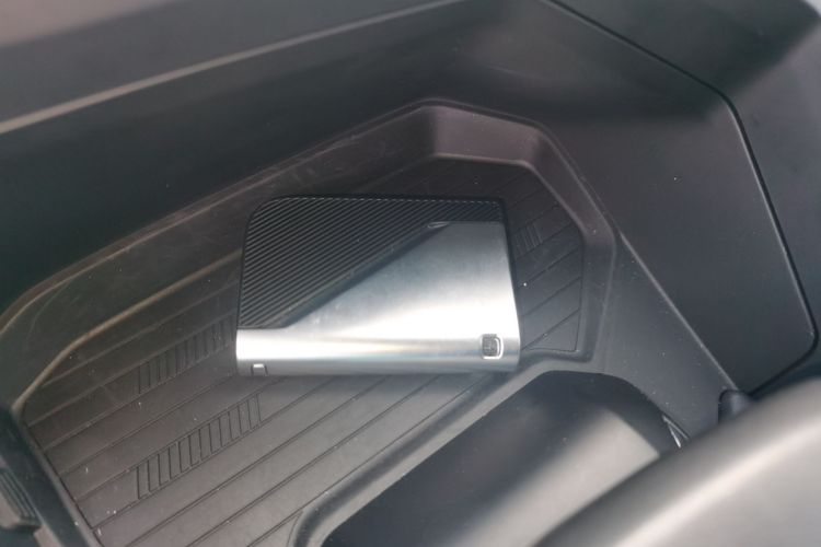 领克06 2020款 1.5T 耀Halo中控内饰11