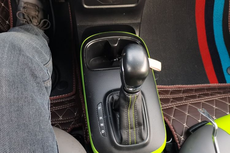 荣威 科莱威CLEVER 2021款 302km全能版中控内饰18