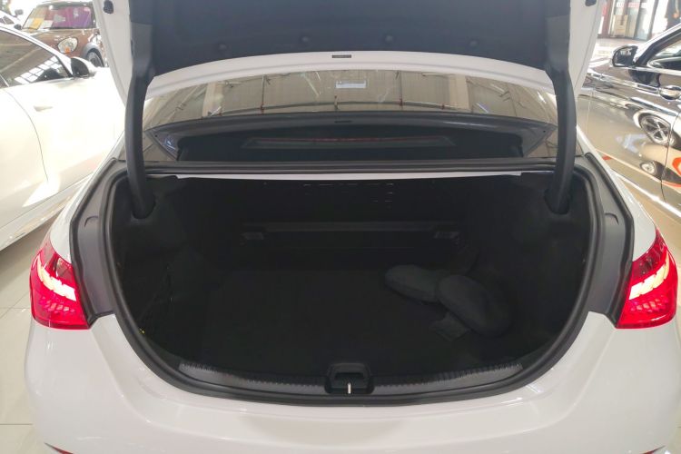 奔驰C级 2023款 改款 C 260 L 运动版 4MATIC局部细节23