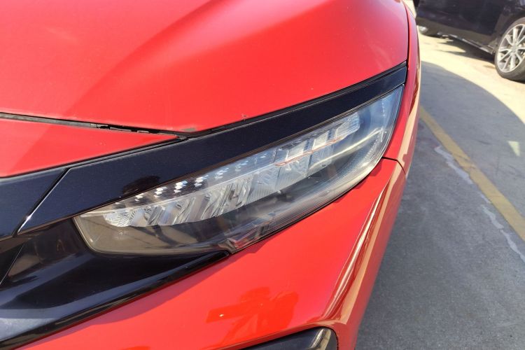 本田 思域 2021款 HATCHBACK 220TURBO CVT潮酷控局部细节36