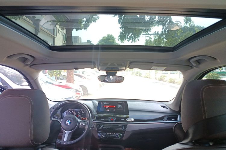 宝马X1 2021款 sDrive25Li 领先型中控内饰22