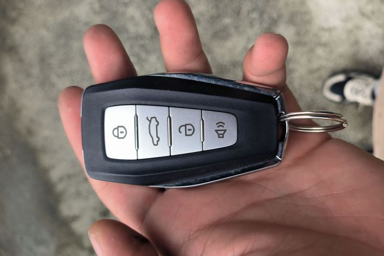 吉利汽车 帝豪 2021款 UP 1.5L 手动豪华型中控内饰11