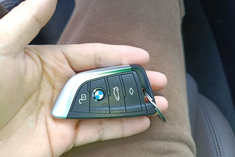 宝马3系 2021款 改款二 320Li M运动套装中控内饰7001