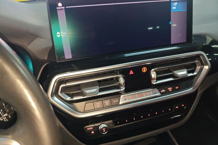 宝马iX3 2022款 改款 领先型中控内饰16