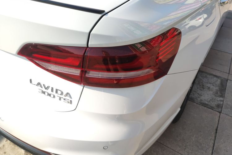 大众 朗逸 2024款 300TSI DSG星空领先版车身外观9