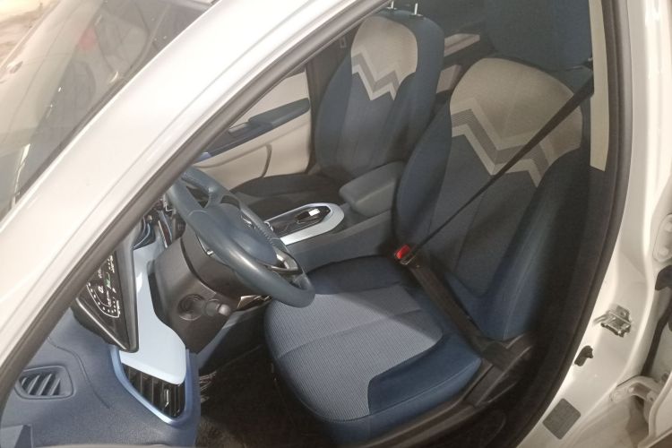 长安欧尚 奔奔E-Star 2022款 清心版 多彩款 磷酸铁锂局部细节19