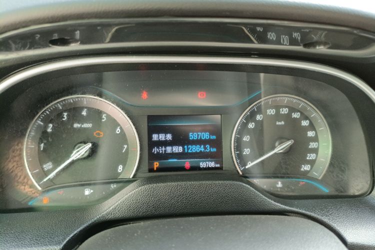 别克 英朗 2021款 改款 典范 1.5L 自动精英型中控内饰14