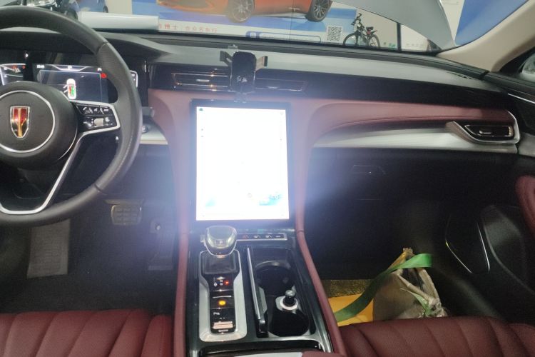 红旗H5 2023款 2.0T 自动智联旗享版中控内饰16