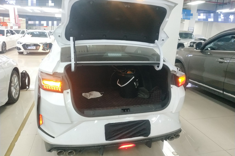 东风风神 奕炫 2023款 1.5L 自动荣耀版局部细节23