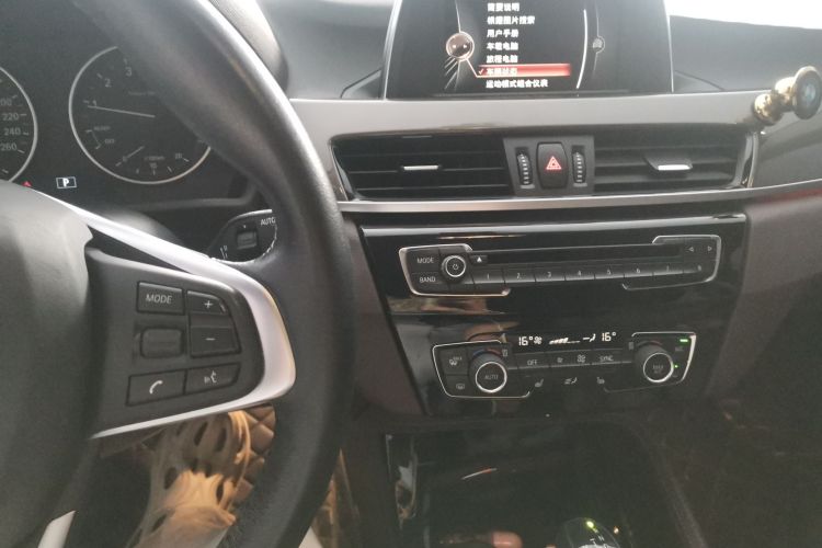 宝马X1 2018款 sDrive20Li 领先型中控内饰16