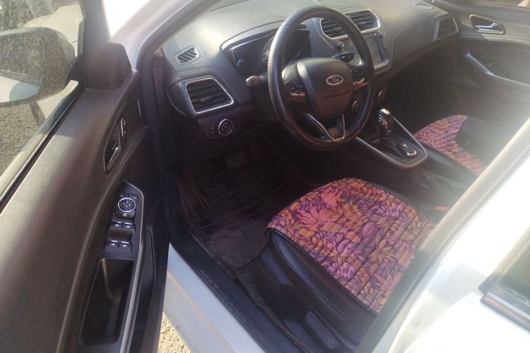 福特 福睿斯 2019款 改款 1.5L 自动悦享型 国VI中控内饰7003