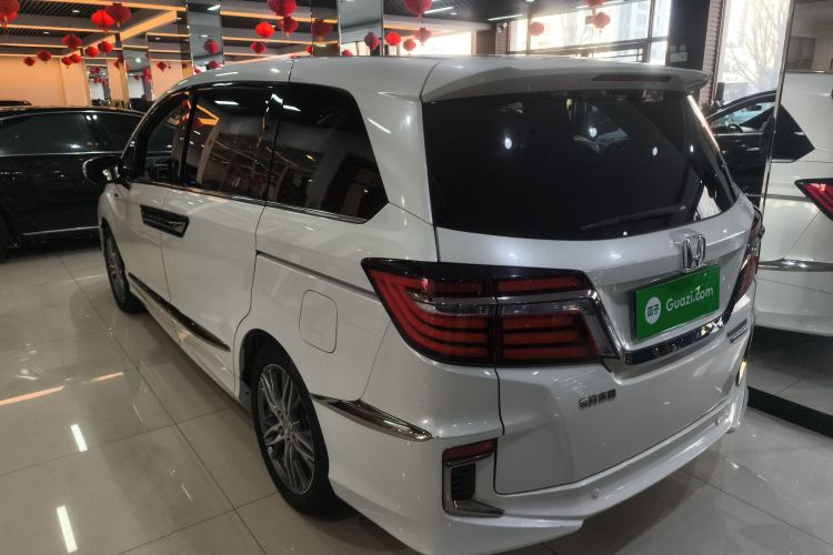 本田 艾力绅 2019款 2.0L 混动豪华版车身外观4