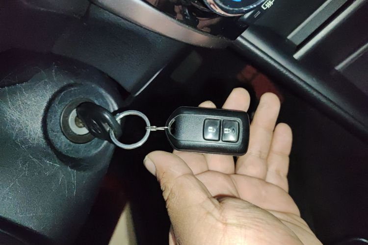 丰田 YARiS L 致炫 2016款 改款 1.5G CVT炫动版中控内饰7001