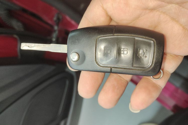 福特 嘉年华 2013款 三厢 1.5L 手动风尚型中控内饰7001