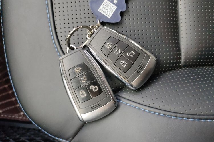 北京越野 北京BJ40 2019款 2.3T 自动四驱城市猎人版尊享型 国VI中控内饰11