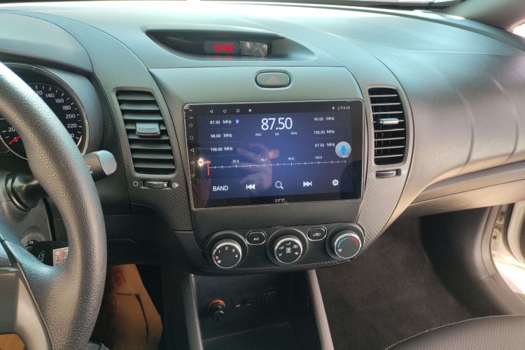 起亚K3 2016款 1.6L 自动GL局部细节16