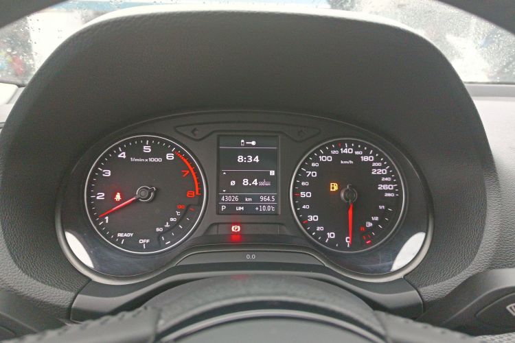 奥迪Q2L 2021款 35 TFSI 进取动感型局部细节14