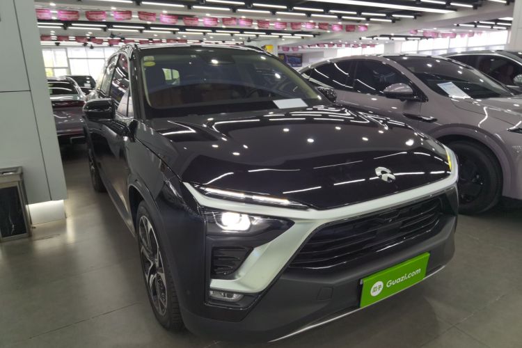 蔚来ES8 2018款 创始版车身外观3