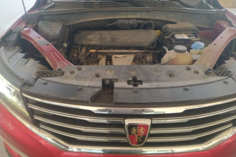 荣威RX5 2016款 30T 四驱自动互联网智尊版机舱底盘24