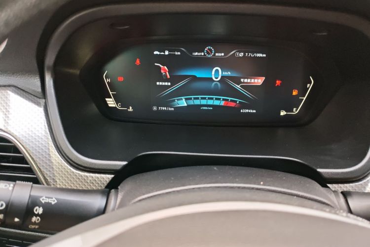 北汽威旺M50F 2017款 1.5L 舒适型中控内饰14