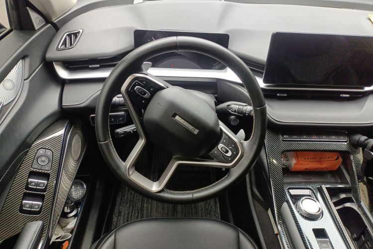 哈弗H6 2021款 第三代 1.5T 自动两驱Supreme中控内饰13