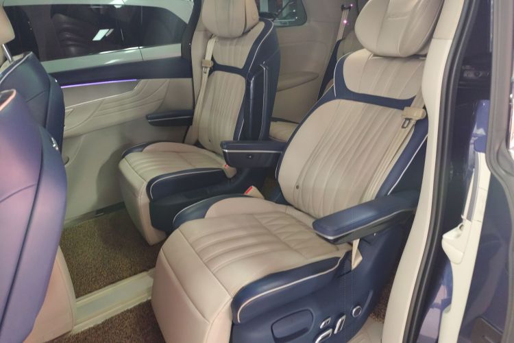 荣威iMAX8 2022款 400TGI 尊荣版中控内饰21