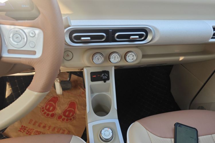 五菱汽车 宏光MINIEV 2024款 第三代 215km 进阶版中控内饰16