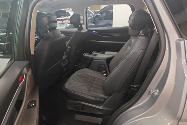 福特 2025款 锐界L 2.0T EcoBoost E混动四驱七座至尊型中控内饰21