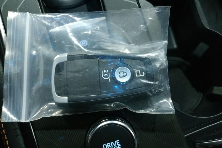 福特 探险者 2024款 2.3T EcoBoost 昆仑巅峰版 7座中控内饰11